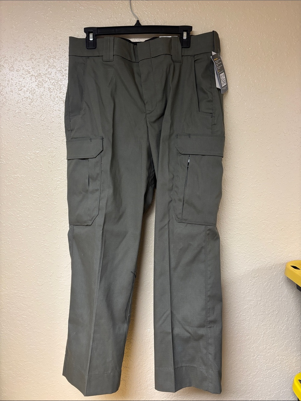 Signature Olive Cargo Trousers